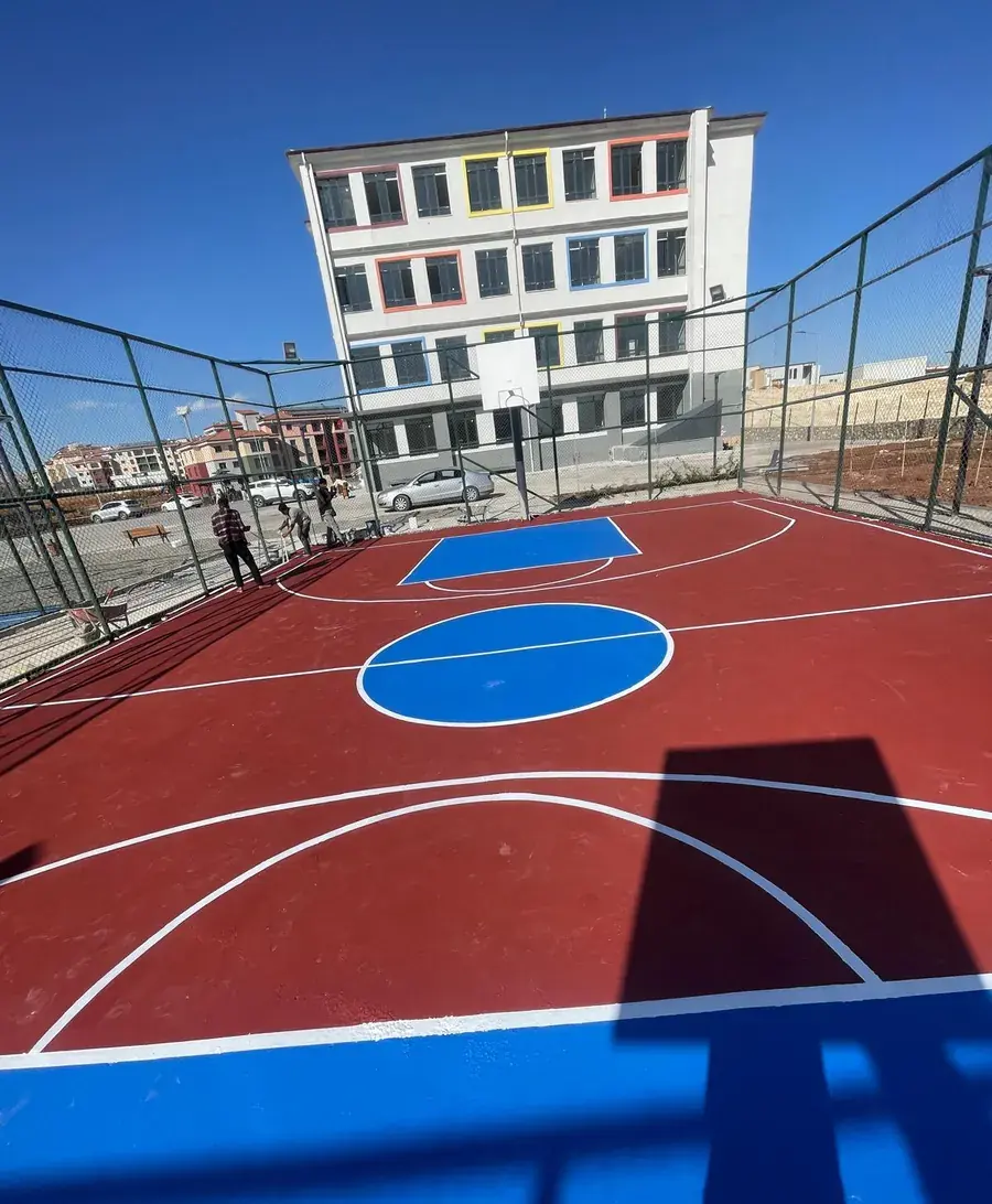 Basketbol Sahası Akrilik Kaplama uygulaması yapılmış zemin